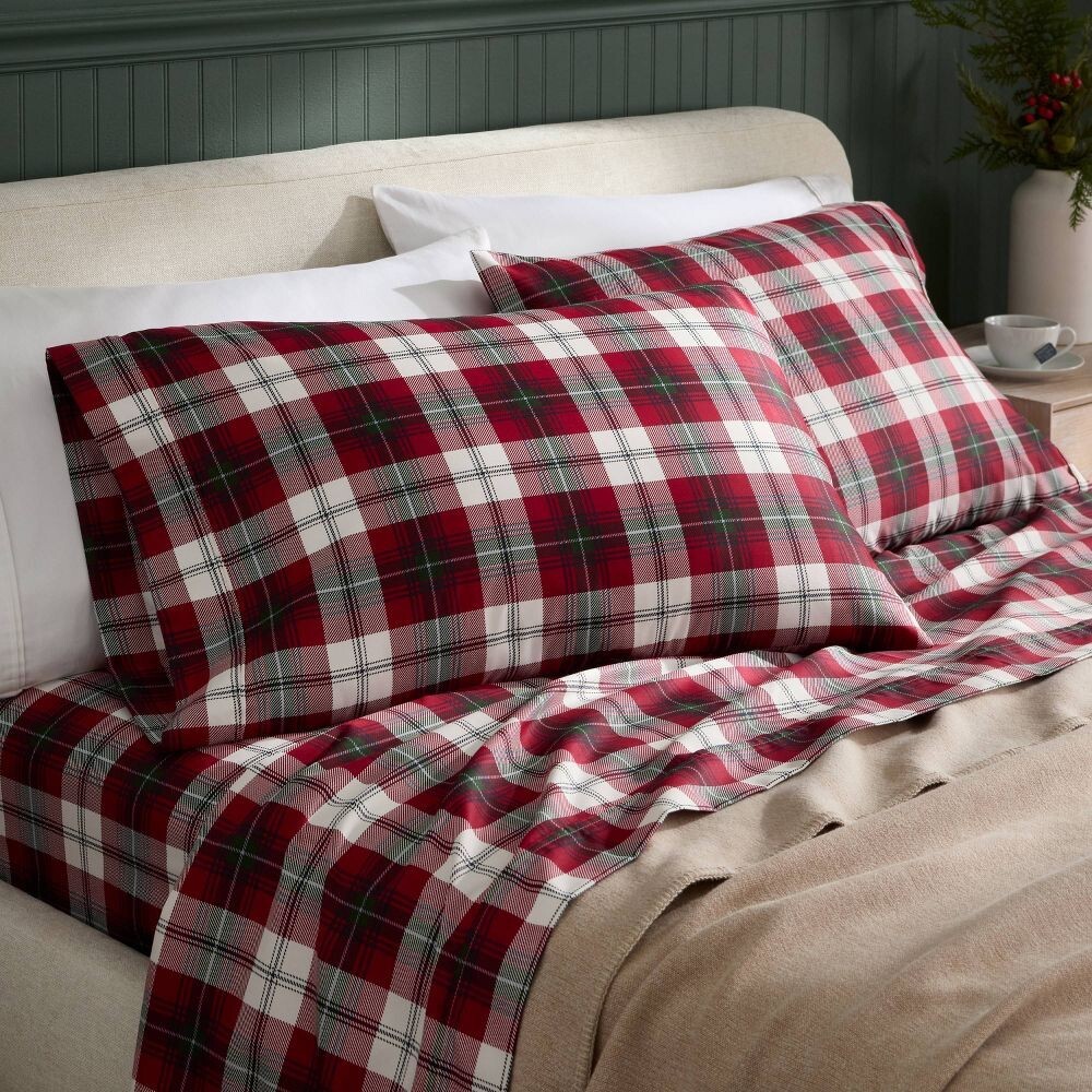 400 Thread Count Holiday Performance Sheet Set - Threshold - Picture 13 of 16